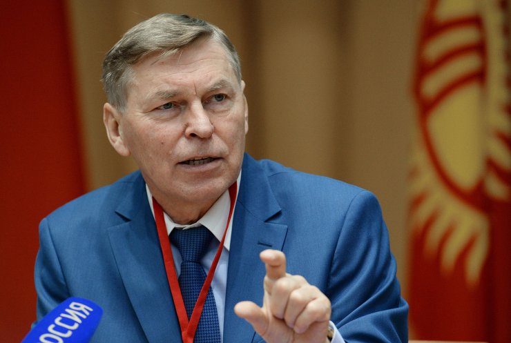 Vice Governor of the Altai Territory and Head of the Main Department for Education and Youth Policy Yury Denisov speaks at the plenary meeting during the ... - 1013209958