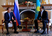 俄总理在上合组织成员国政府首脑理事会会议框架内举行一系列双边会晤