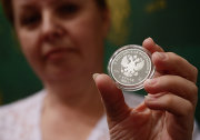 俄央行发行上合组织和金砖国家乌法峰会纪念银币