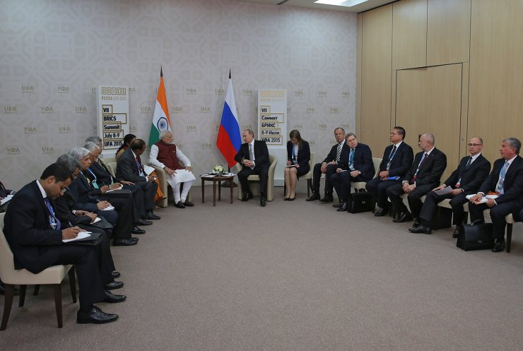 俄罗斯联邦总统弗拉基米尔•普京与印度总理纳伦德拉•莫迪举行会谈