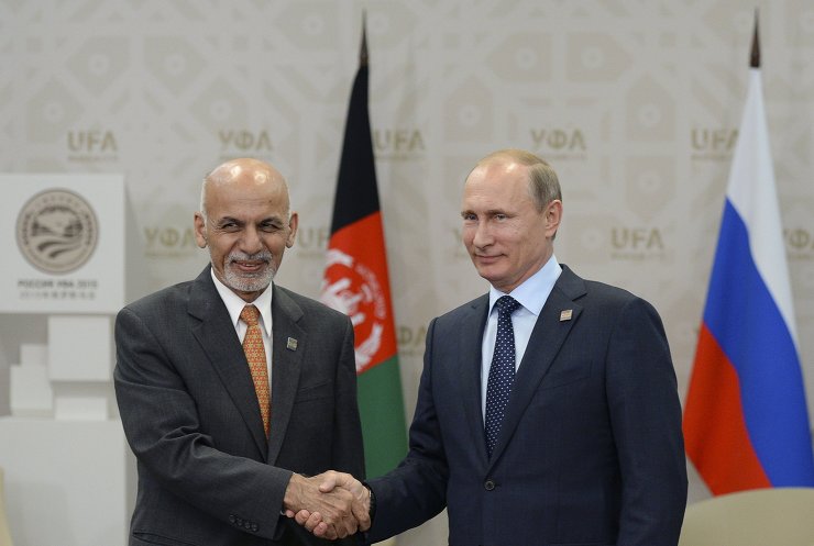 俄罗斯联邦总统普京与阿富汗总统加尼举行会谈